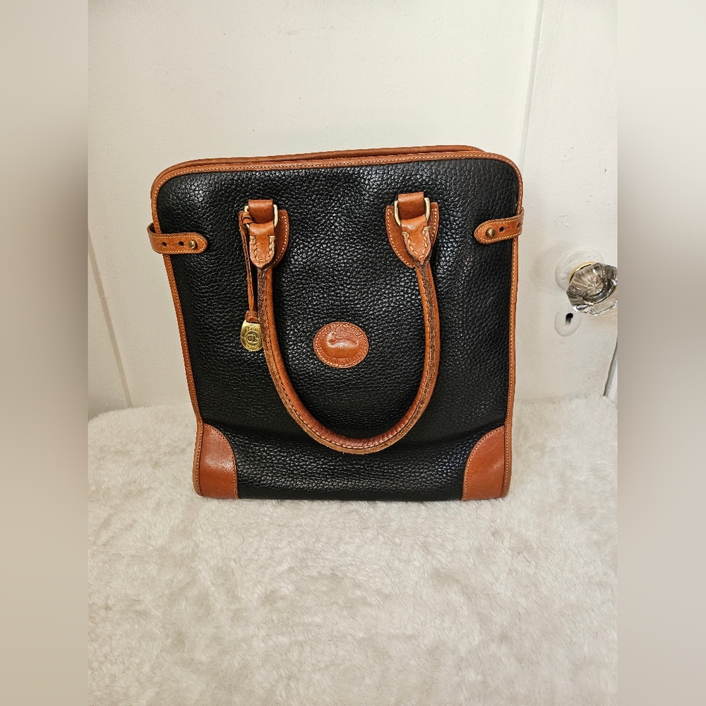 Dooney and Bourke Vintage Shopping Bag Black with Tan Trim R42